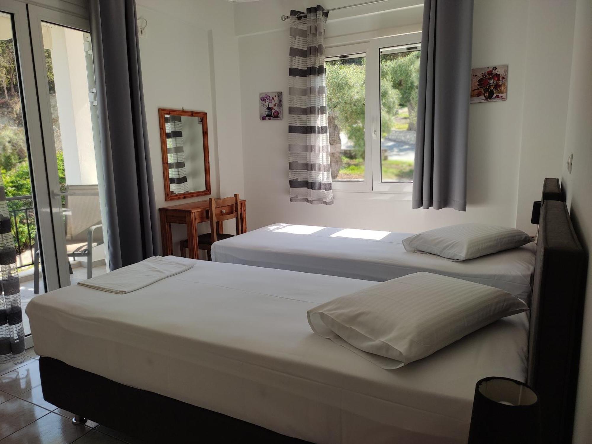 Korakias Seaview Yénion Exterior foto